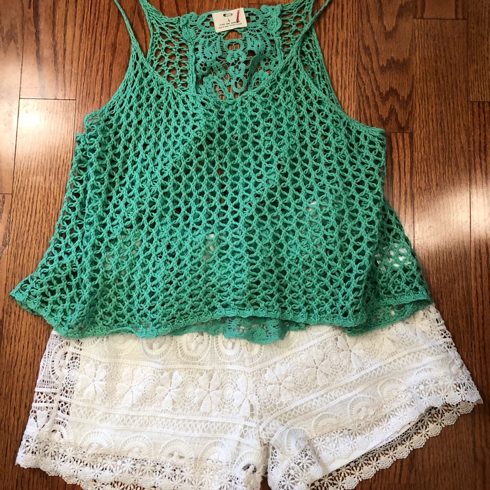 Pins and Needles crochet tank top - Picture 3 of 4